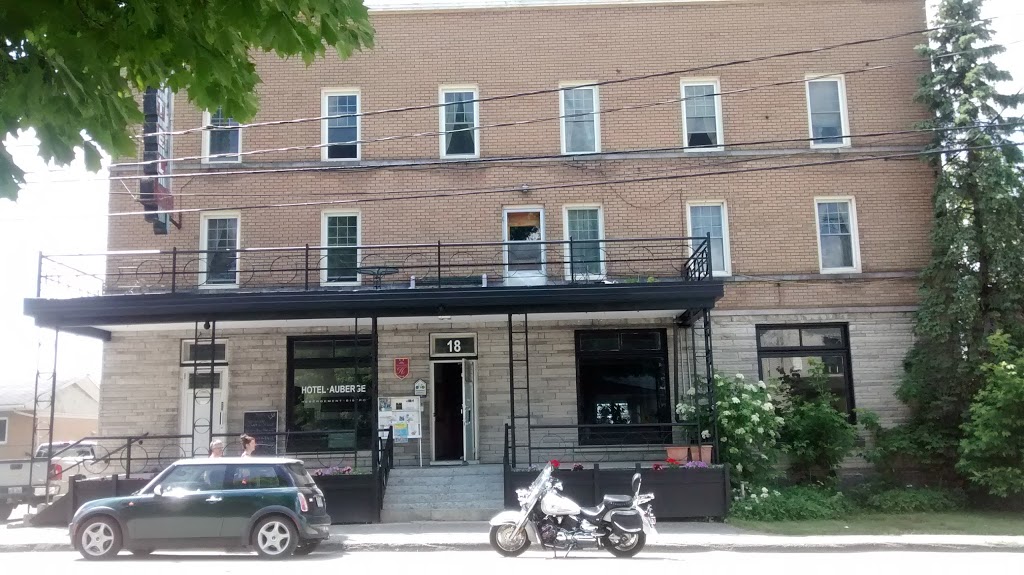 Hotel Motel Sawyerville | 18 Rue Principale N, Sawyerville, QC J0B 3A0, Canada | Phone: (819) 889-2967