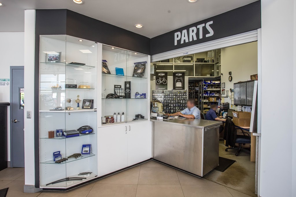 Hamilton Volvo | 57 Rymal Rd W, Hamilton, ON L9B 1B5, Canada | Phone: (905) 389-7111