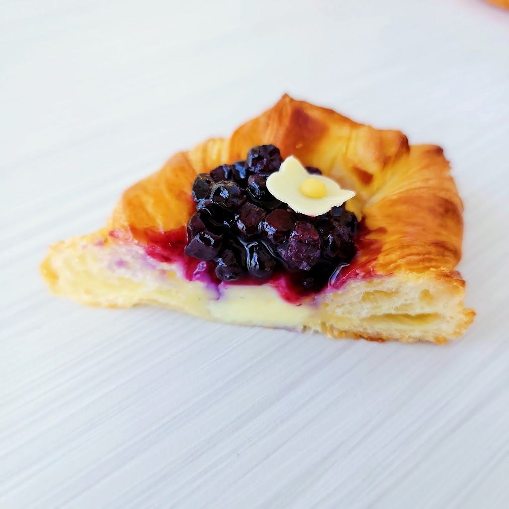 Yann Haute Patisserie | 329 23 Ave SW, Calgary, AB T2S 0J3, Canada | Phone: (403) 244-8091