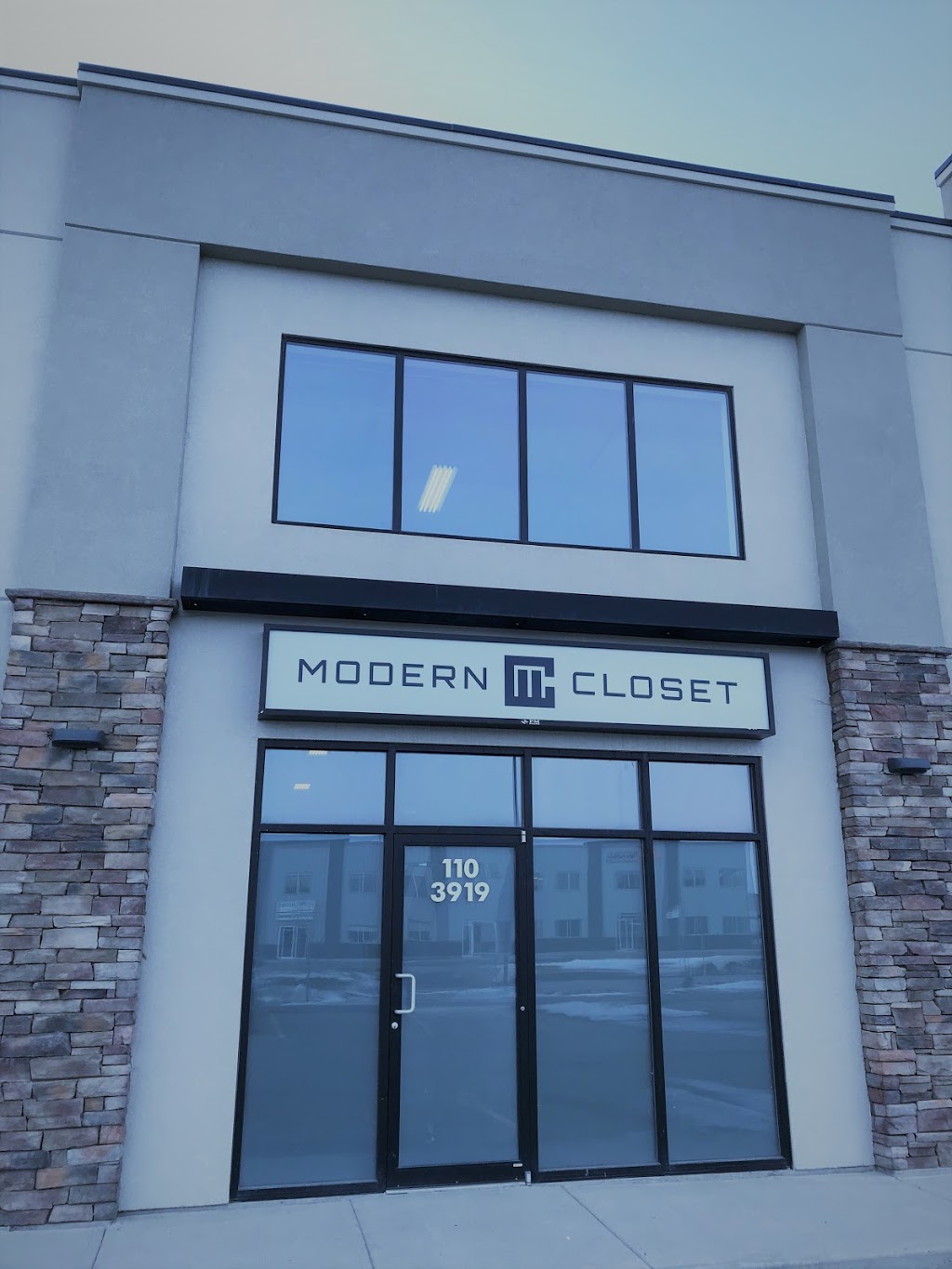 Modern Closet | 110-3919 Arthur Rose Ave, Saskatoon, SK S7P 0C8, Canada | Phone: (306) 291-5191