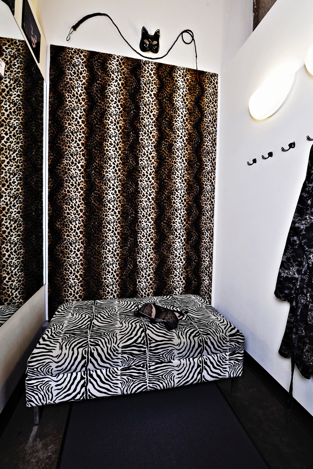 Brachic | 433 Richmond Rd, Ottawa, ON K2A 4C9, Canada | Phone: (613) 321-0401