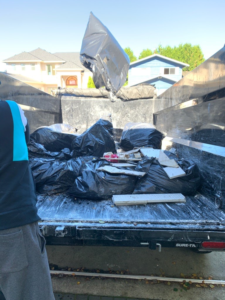 Power Junk Removal | 3520 Bamfield Dr, Richmond, BC V6X 3B5, Canada | Phone: (604) 375-0266