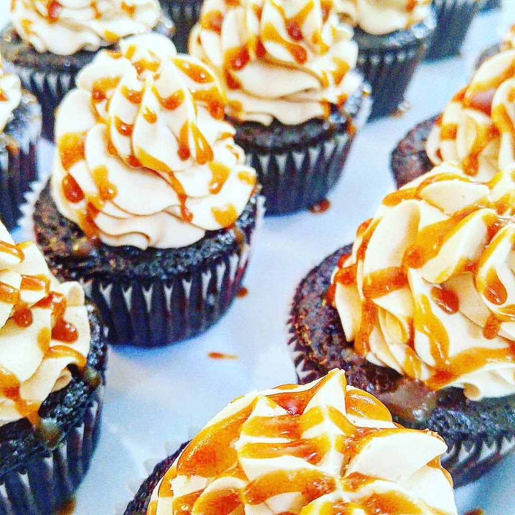 Caked With Love Co. | 431 Thames Ave Unit F, Winnipeg, MB R2L 0V4, Canada | Phone: (204) 284-2253