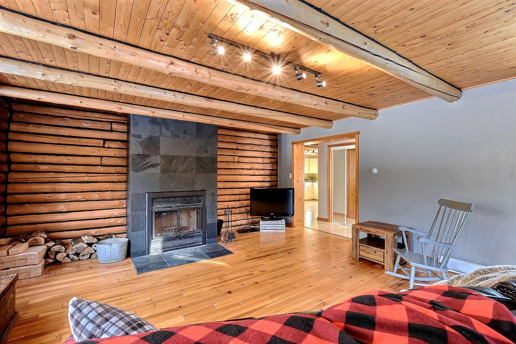Chalet La Belle Rive | 7700 Chemin du Moulin, Labelle, QC J0T 1H0, Canada | Phone: (514) 772-9864