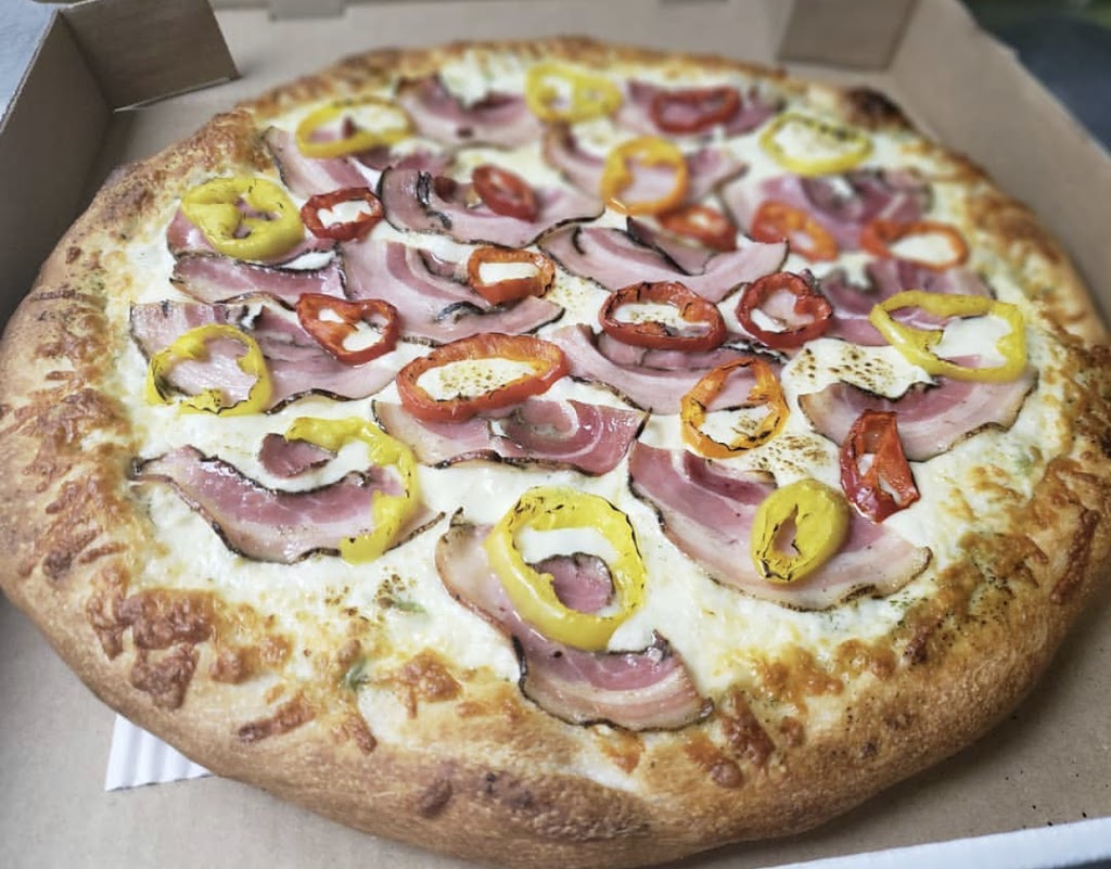 Milano Pizzeria | 385 Tompkins Ave, Orléans, ON K1E 3H2, Canada | Phone: (613) 834-7800