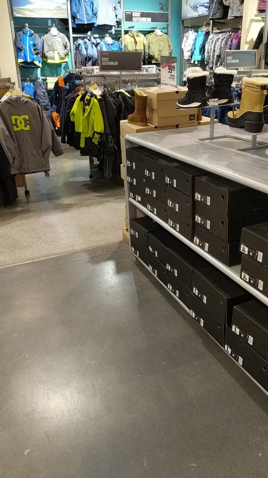 Sport Chek Riocan Marketplace | 125 Riocan Ave Unit #2, Nepean, ON K2J 5G5, Canada | Phone: (613) 825-7873