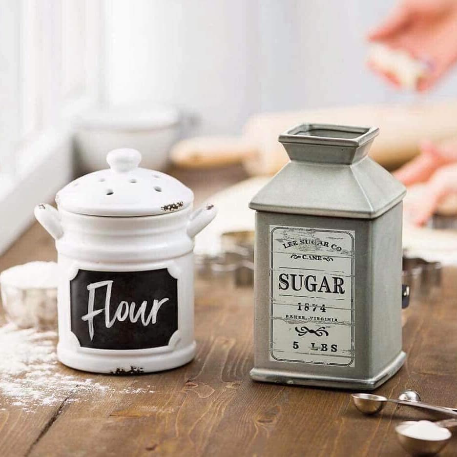 Independent Scentsy Consultant - Courtney Phillips | 1649 Polonia Park Pl, Windsor, ON N8Y 4V6, Canada | Phone: (226) 246-6326
