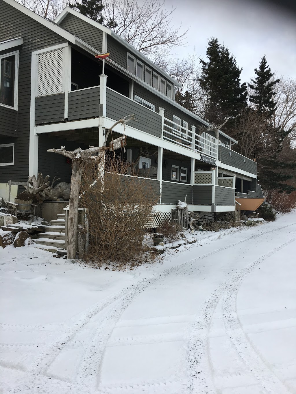 SeaWatch Bed & Breakfast | 139 Fergusons Cove Rd, Fergusons Cove, NS B3V 1L7, Canada | Phone: (902) 477-1506