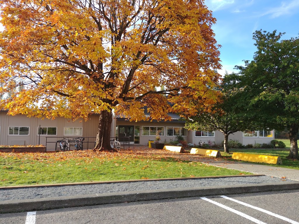 Phil & Jennie Gaglardi Academy | 1475 Noel Ave, Comox, BC V9M 3H8, Canada | Phone: (250) 339-1200