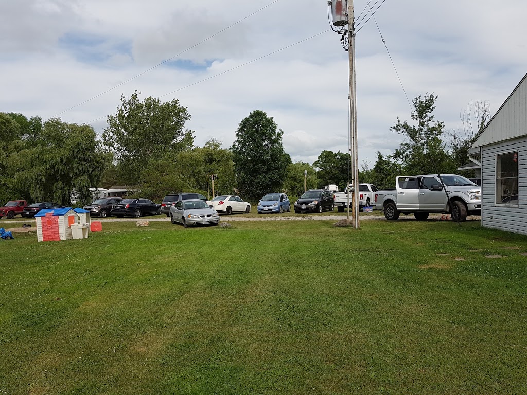 Bee Happy Family Campground | 1181 Big Bay Point Rd, Innisfil, ON L9S 2N6, Canada | Phone: (705) 722-3030
