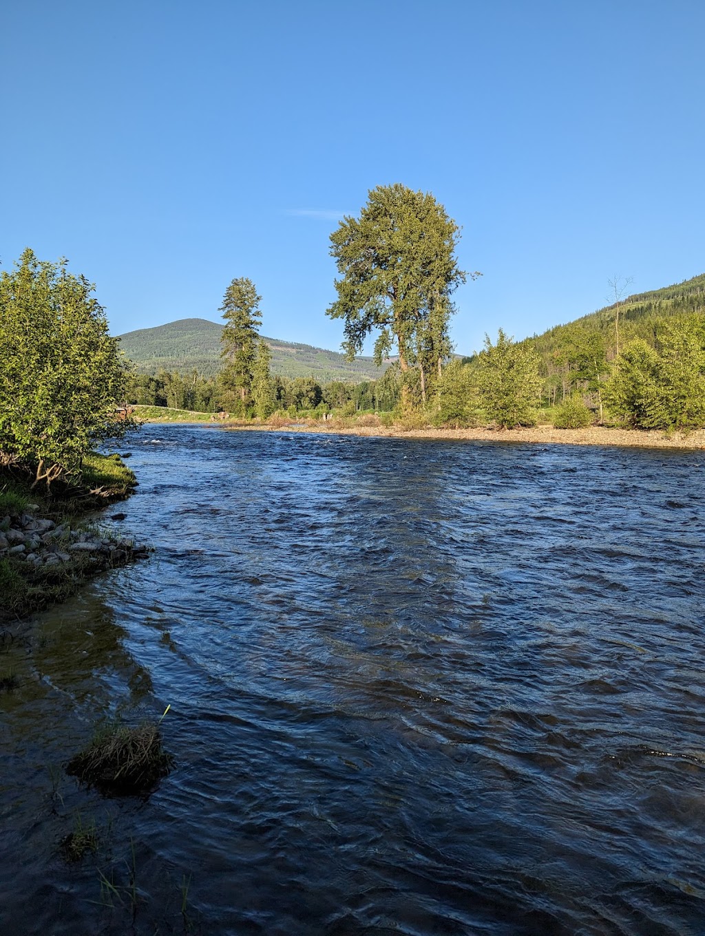 Rivers Edge Ranch RV Park | 8623 BC-3, Yahk, BC V0B 2P0, Canada | Phone: (250) 254-9999