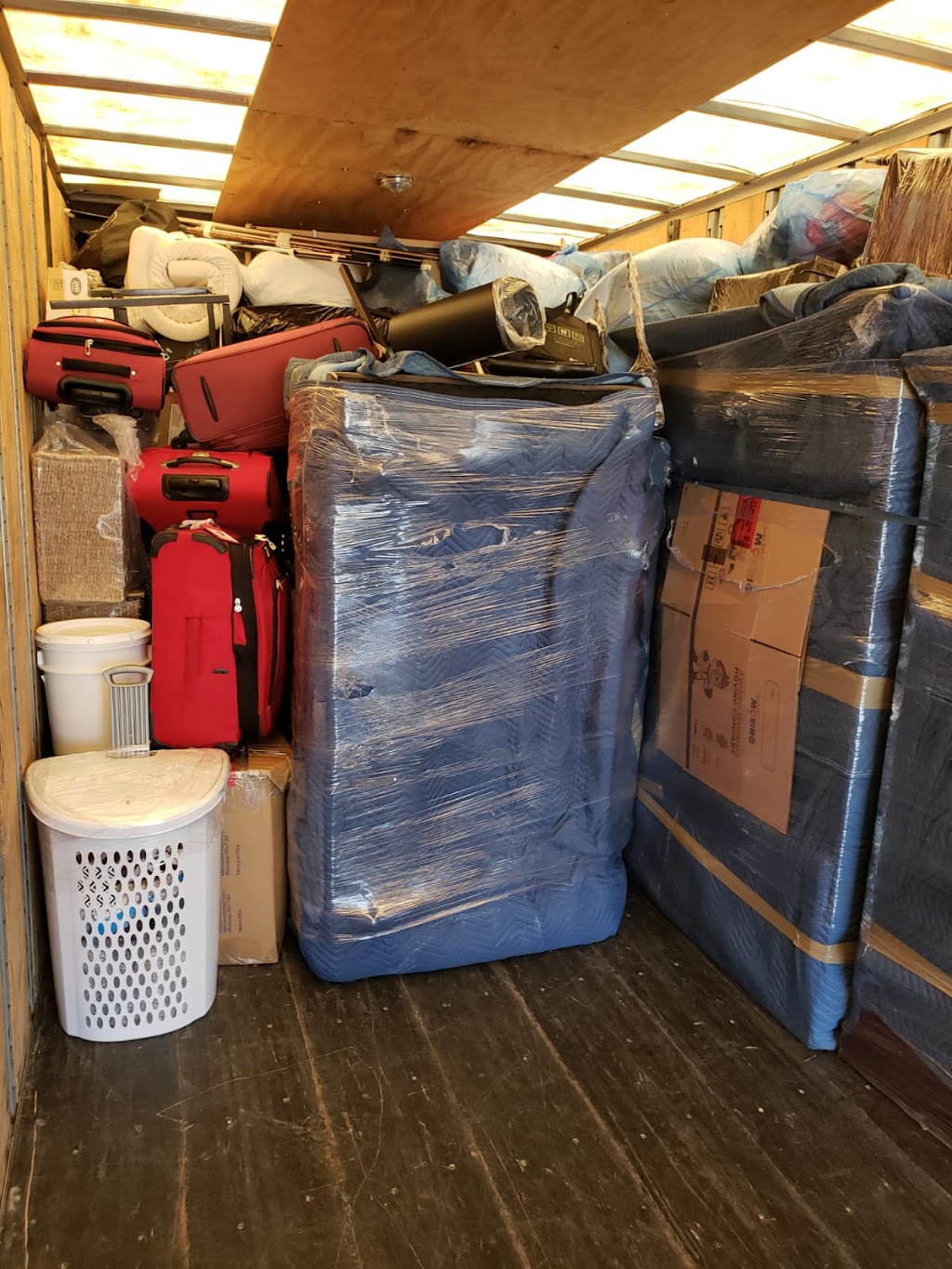 Royal Toronto Movers | 31 Brightsview Dr, Richmond Hill, ON L4E 3Z2, Canada | Phone: (647) 937-3280
