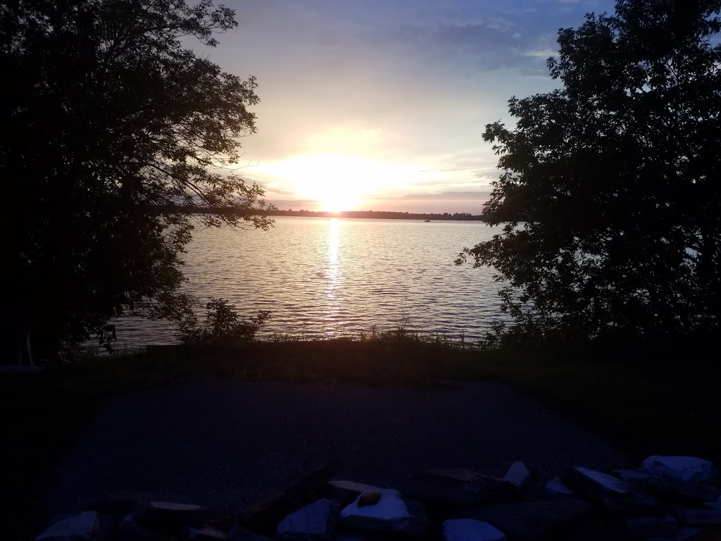 Inn At the Isles | 2925 W Shore Rd, Isle La Motte, VT 05463, USA | Phone: (802) 928-3151