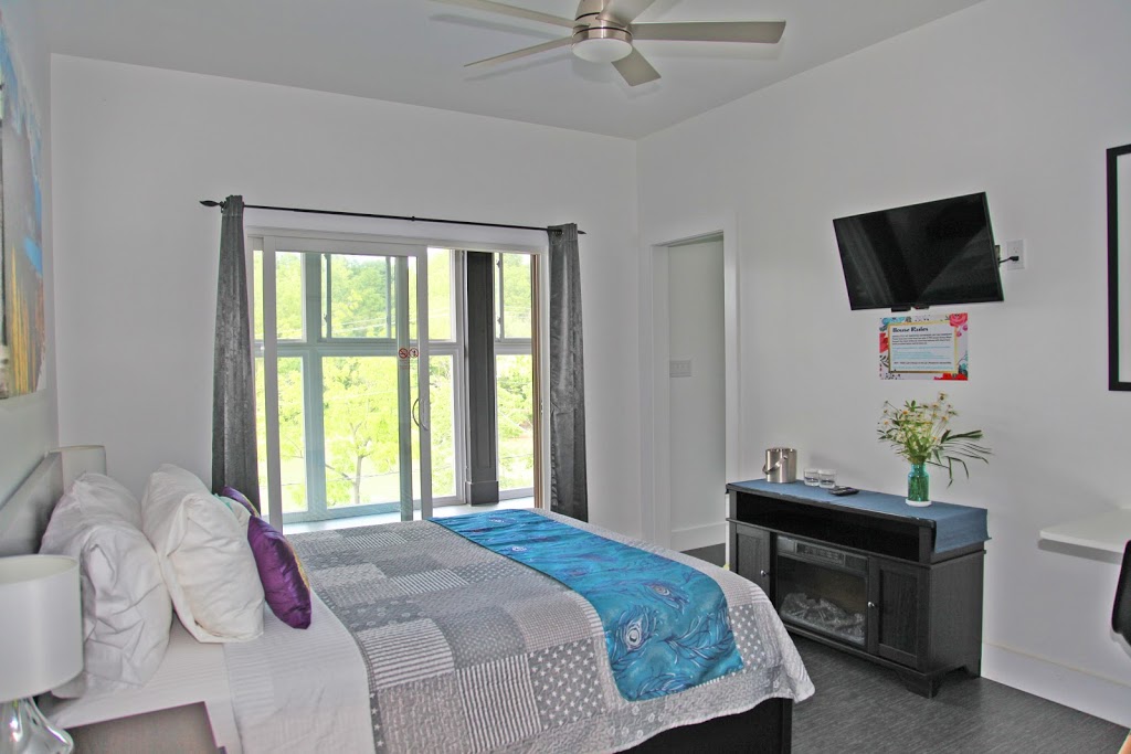 Lilys House on the 12 | 107 Welland Vale Rd, St. Catharines, ON L2S 3Y2, Canada | Phone: (289) 273-6482