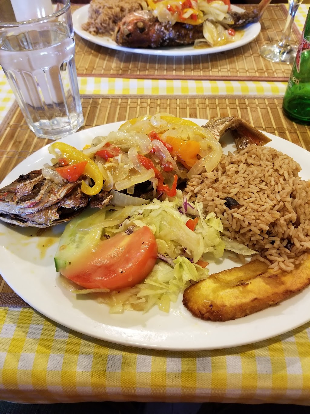 Lasalle Caribbean | 408 Av. Lafleur, LaSalle, QC H8R 3H5, Canada | Phone: (514) 439-4818