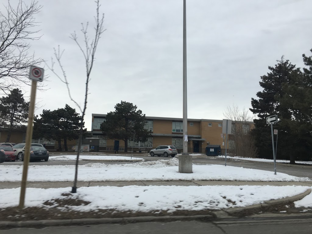 Marvin Heights Public School | 7455 Redstone Rd, Mississauga, ON L4T 2B3, Canada | Phone: (905) 677-1526