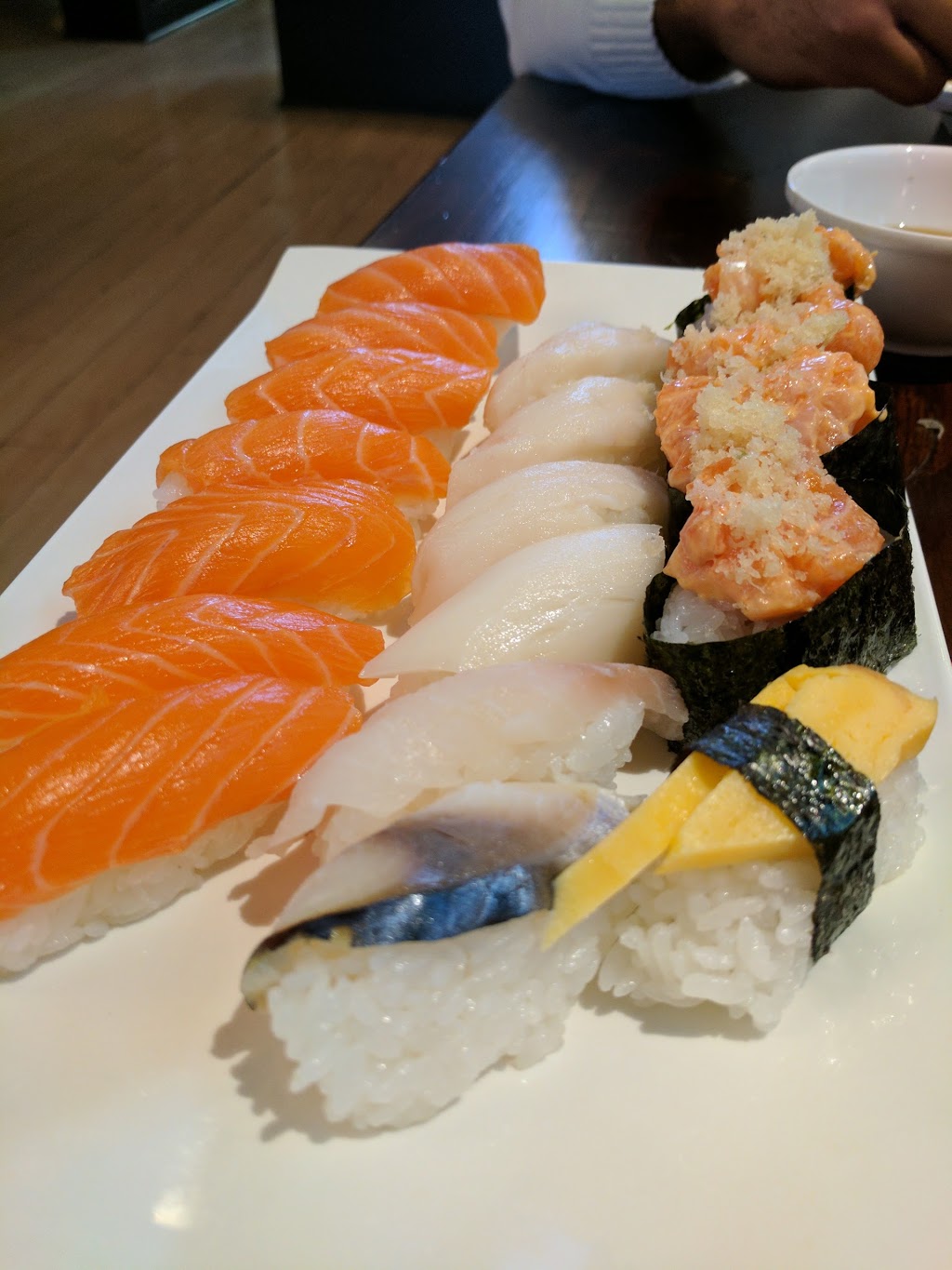 Asaka Sushi | 380 Lakeshore Rd E, Mississauga, ON L5G 1H5, Canada | Phone: (905) 278-0088
