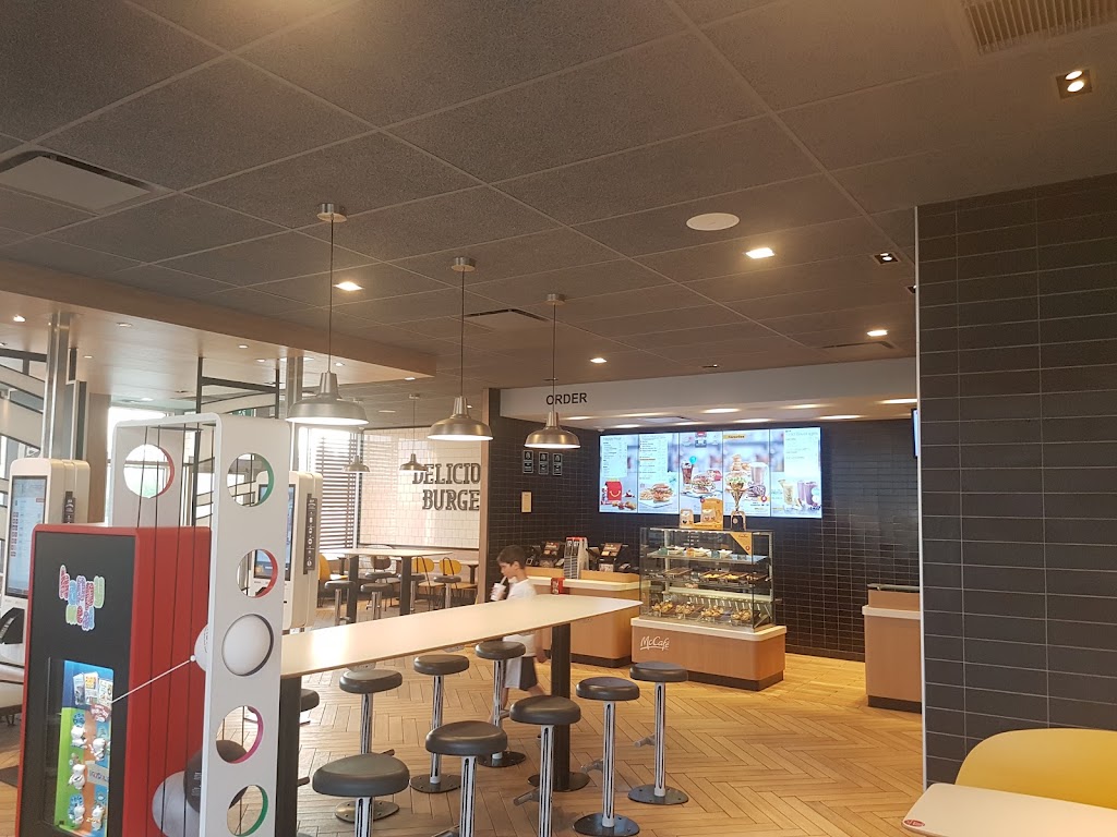 McDonalds Gasoline Alley East | 41 Petrolia Dr, Red Deer, AB T4E 1A9, Canada | Phone: (403) 340-4430