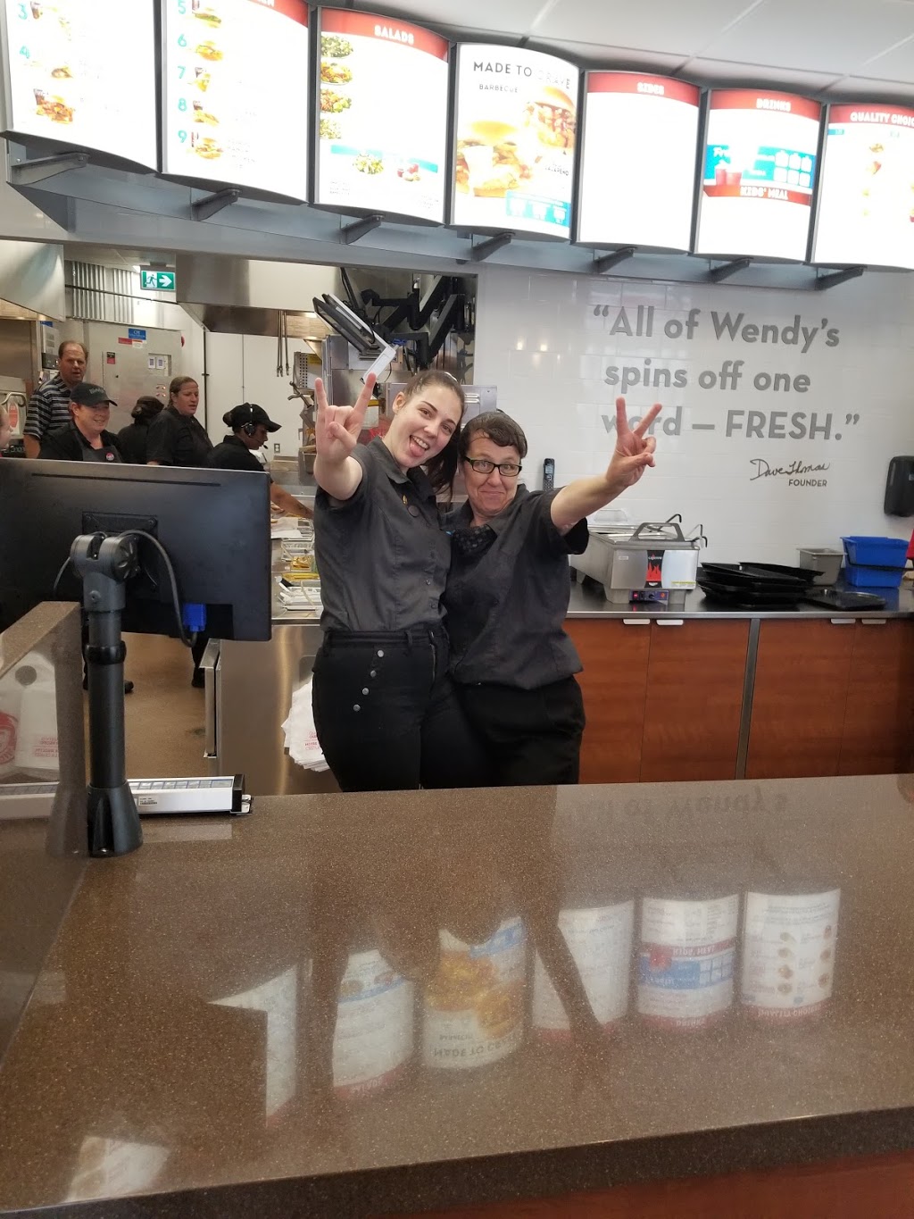 Wendys | 207 Main St N, Exeter, ON N0M 1S3, Canada | Phone: (519) 235-1445