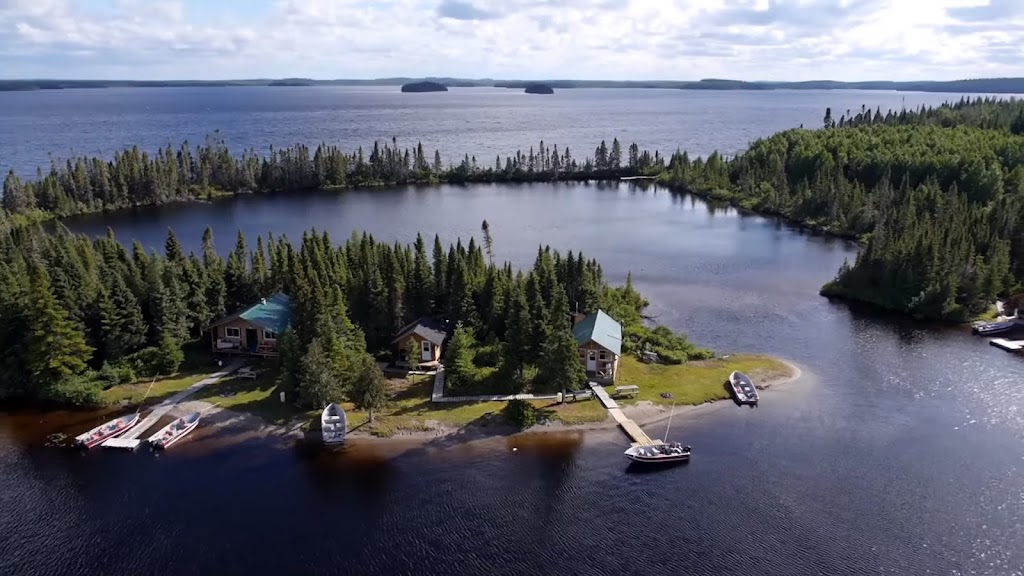 Air Tamarac | 15 Chem. du Canal, Clova, QC G0X 3M0, Canada | Phone: (877) 222-1298