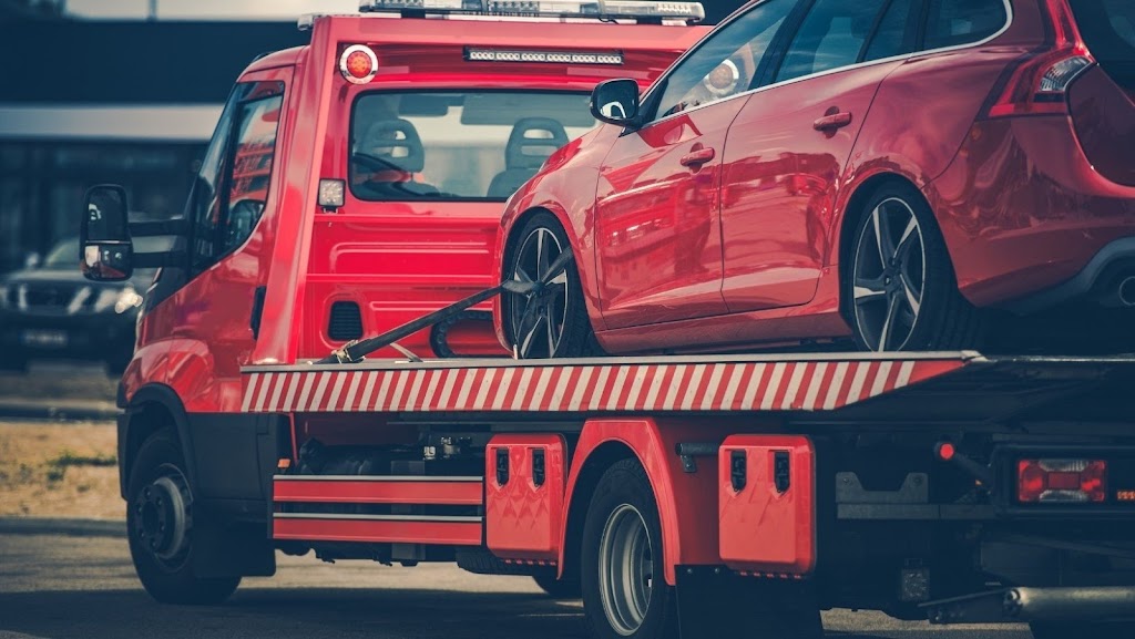 Towing Abbotsford Pros | 33710 Marshall Rd #313, Abbotsford, BC V2S 1L3, Canada | Phone: (604) 227-6466