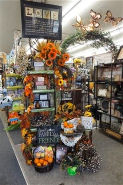 Flowers For You | 5008 51 Ave, Ponoka, AB T4J 1R6, Canada | Phone: (403) 783-8190