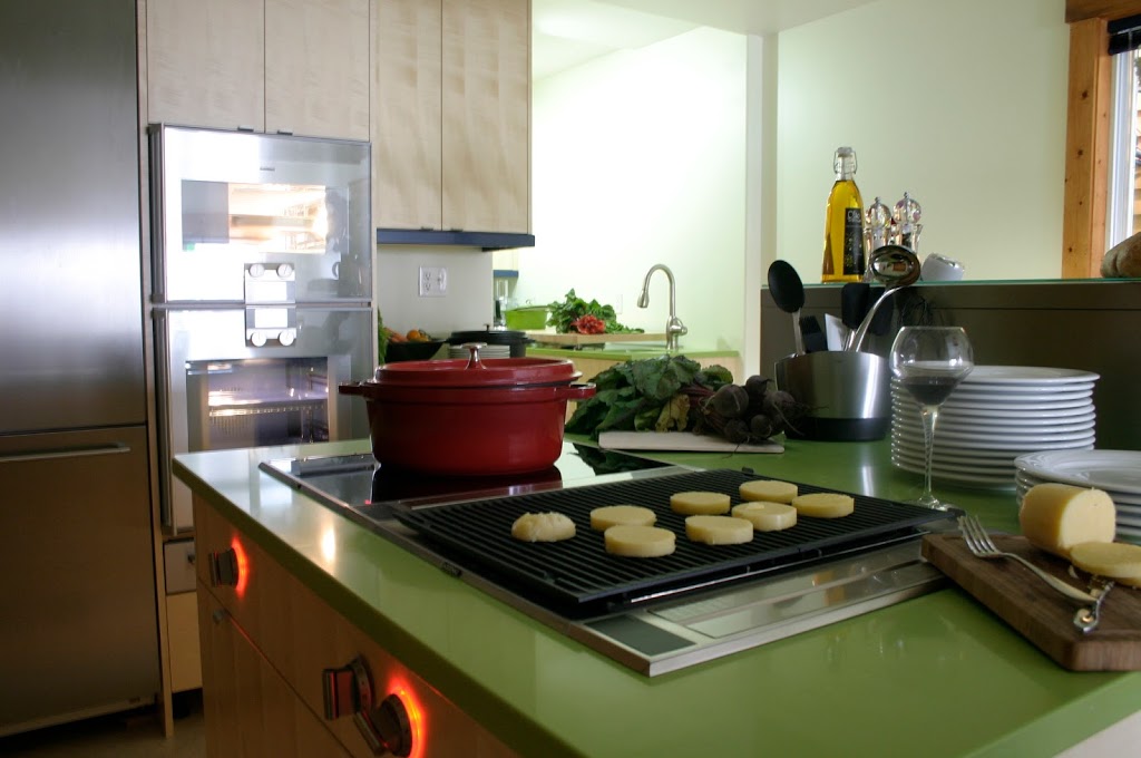Feron Kitchens & Appliances | 110 Chain Lake Dr #31, Halifax, NS B3S 1A9, Canada | Phone: (902) 450-5144