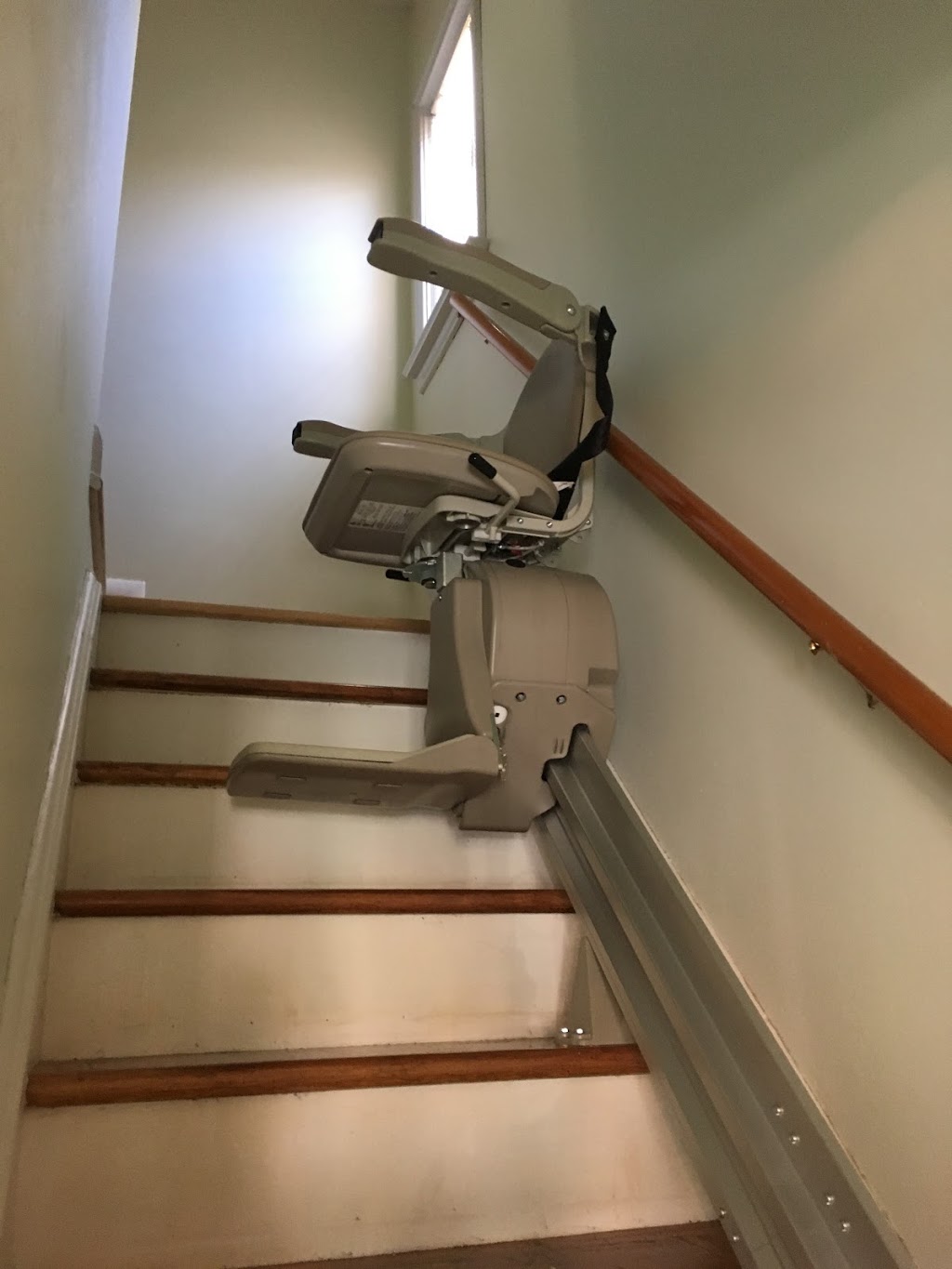 LifeCare Mobility Solutions & Stairlifts | 440 Brimley Rd #1, Scarborough, ON M1J 1A1, Canada | Phone: (416) 267-9800