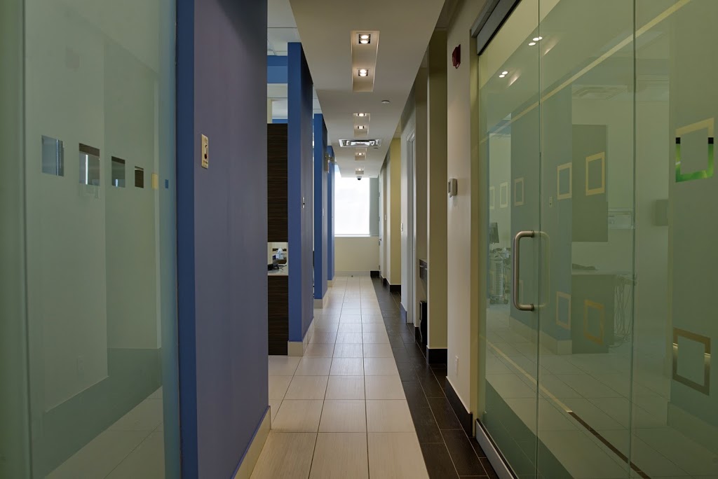 Disera Dental Clinic | 30 Disera Dr Unit# 210, Thornhill, ON L4J 0A7, Canada | Phone: (866) 520-3561