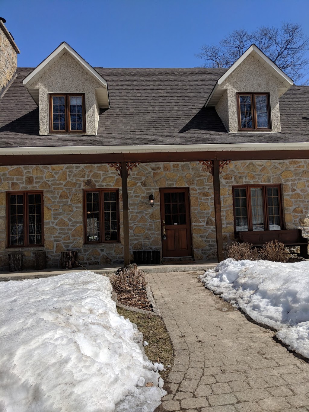 Au Pied de Cochon - Accommodation | 3915 Montée Robillard, Mirabel, QC J7N 2S3, Canada