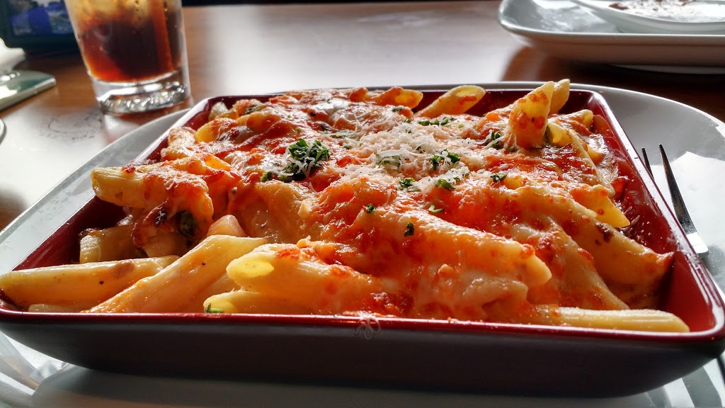 Boston Pizza | 3510 Blanshard St #102, Victoria, BC V8X 1W3, Canada | Phone: (250) 477-5561