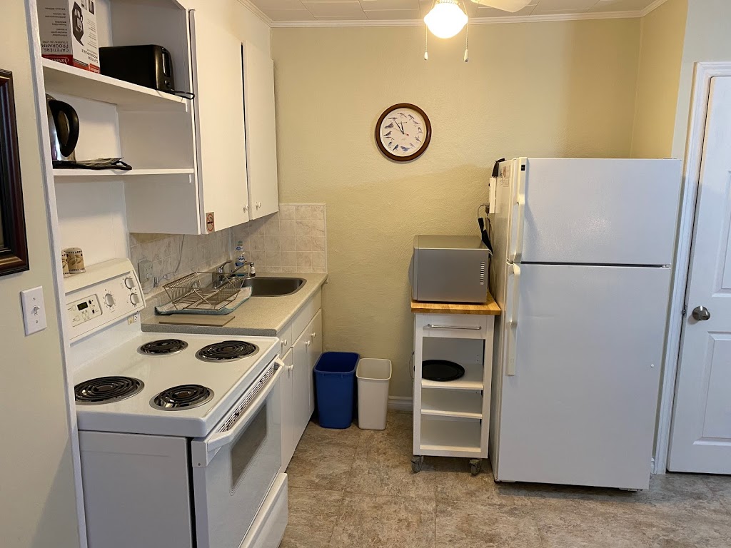 Three Islands Motel | 3404 Kawartha Lakes County Rd 36, Bobcaygeon, ON K0M 1A0, Canada | Phone: (705) 738-2313