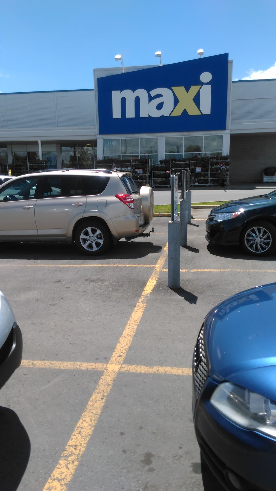 Maxi | 3398 Boulevard Taschereau, Greenfield Park, QC J4V 2H7, Canada | Phone: (450) 671-8183