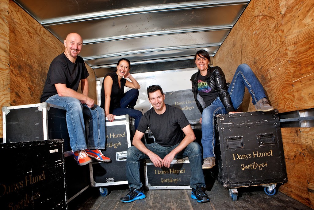 Magician Danys Hamel | 59 Rue de Vitré, Blainville, QC J7B 1Z3, Canada | Phone: (514) 895-6244