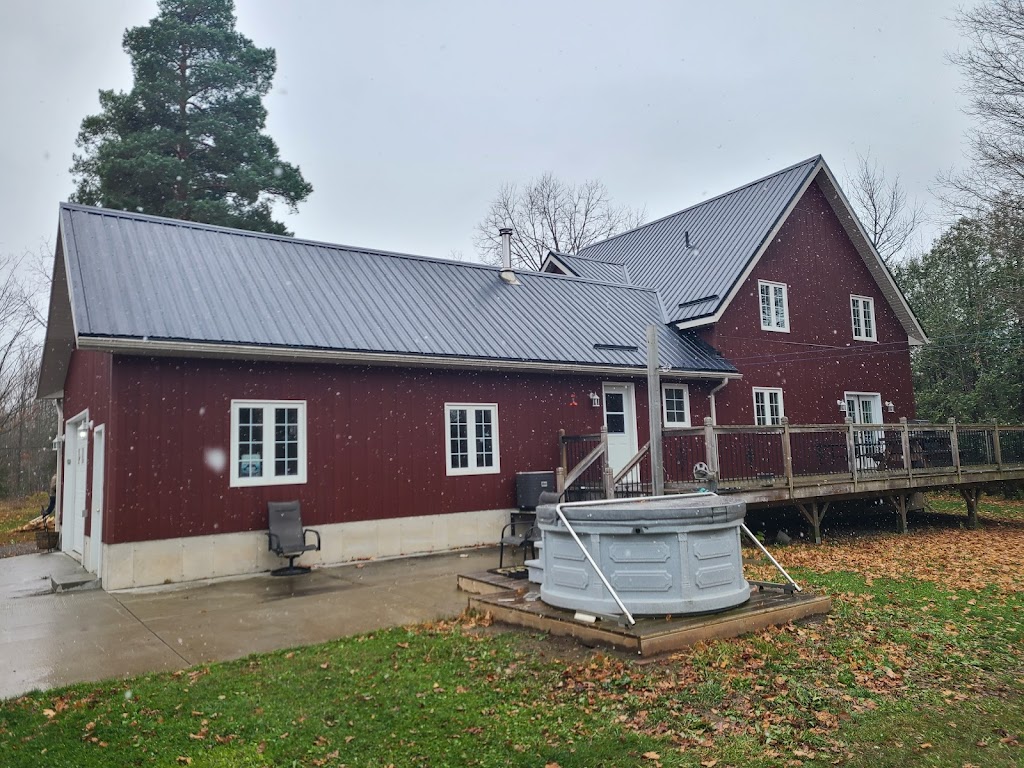 BLGR Contracting LTD steel roofing specialists | 2 Fire Rte 110, Bobcaygeon, ON K0M 1A0, Canada | Phone: (705) 761-8318