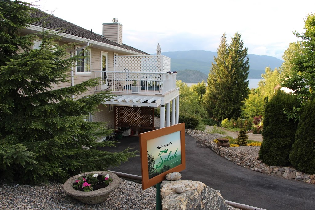 Selah Retreat Bed and Breakfast | 2847 Walsh Rd, Sorrento, BC V0E 2W1, Canada | Phone: (250) 434-4565