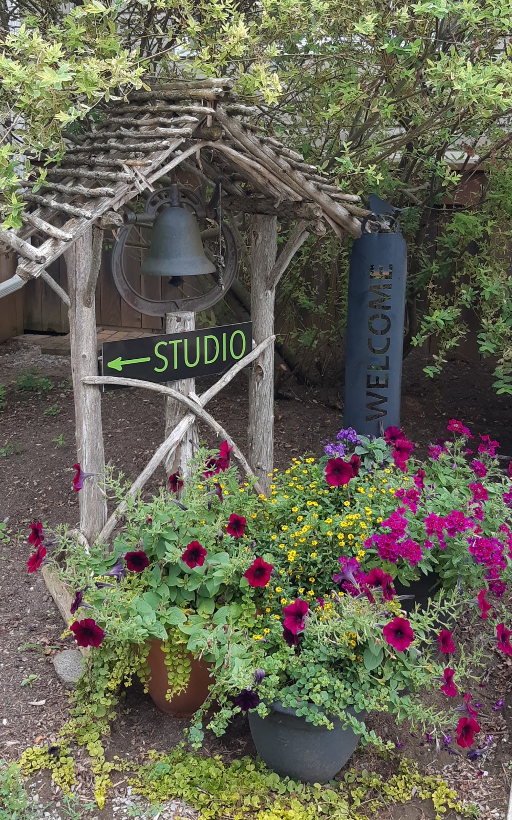 Mother Earth Studios | 23 Wannamaker Rd, Stirling, ON K0K 3E0, Canada | Phone: (613) 848-4309