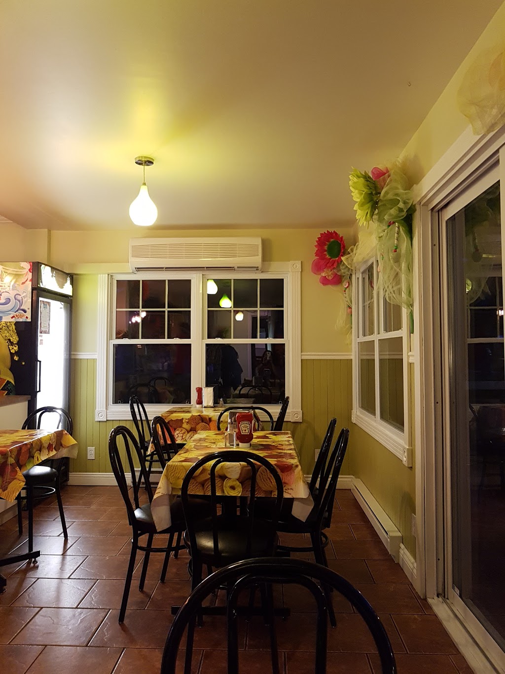 Aux Délices Du Mont | 1084 Chemin Denison E, Shefford, QC J2M 1Y7, Canada | Phone: (450) 994-3070