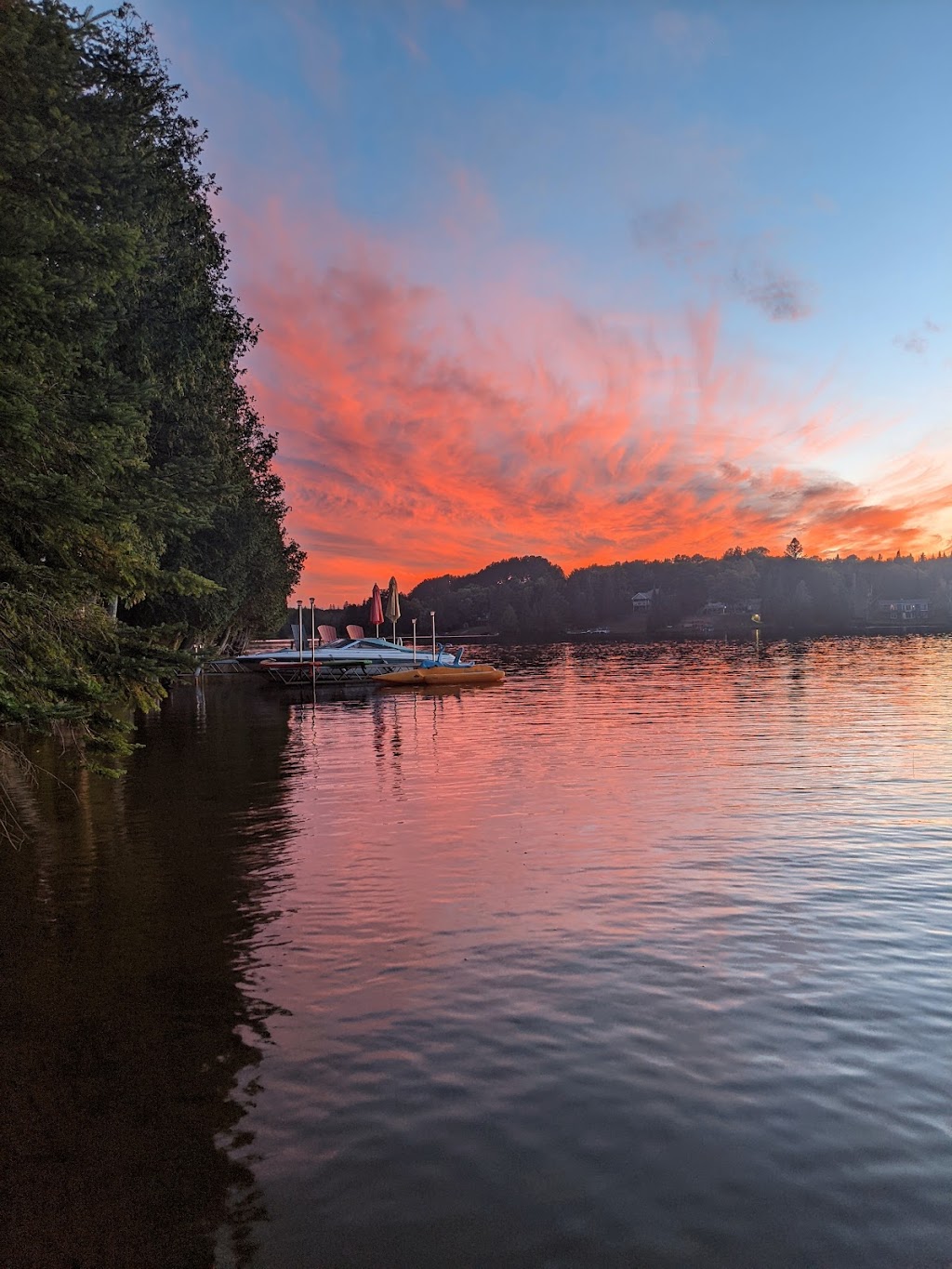 Almaguin Vacation | #74, Emsdale, ON P0A 1J0, Canada | Phone: (416) 419-3415