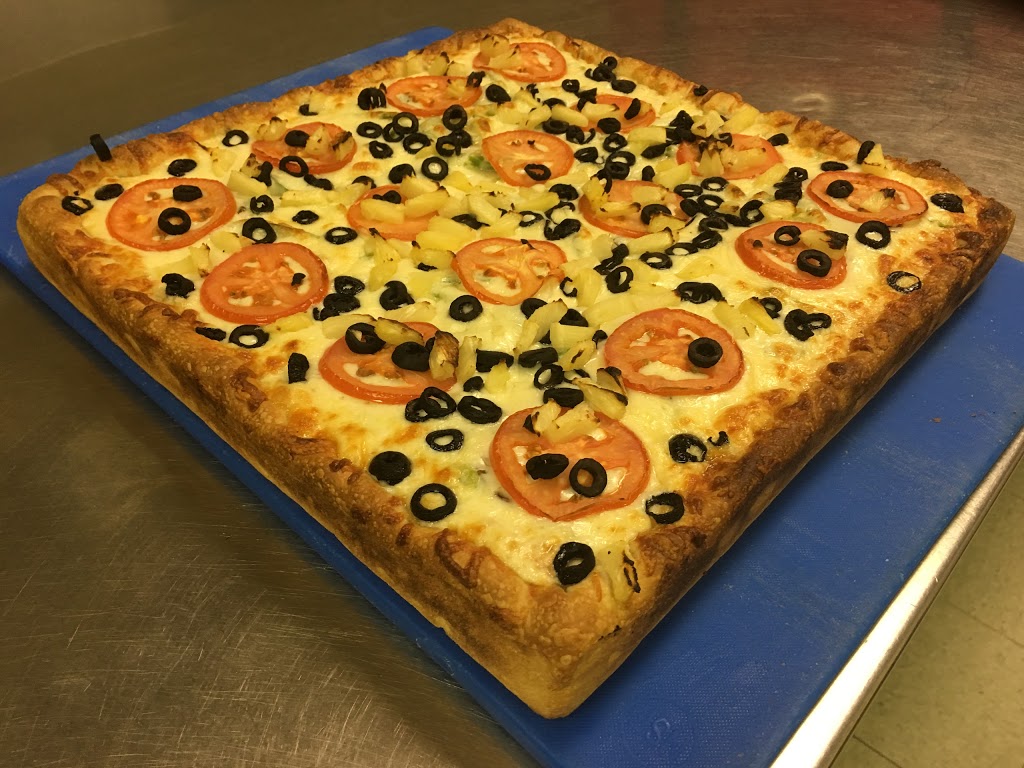 Chicago Deep Dish Pizza Devon | 4 Athabasca Ave, Devon, AB T9G 1G2, Canada | Phone: (780) 738-9088