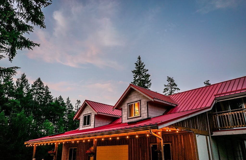 Flower Beds Farm | 707 Spider Lake Rd, Qualicum Beach, BC V9K 2L7, Canada | Phone: (250) 619-4414