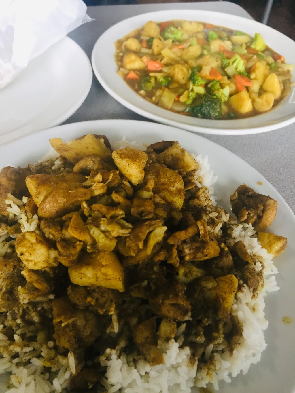 Seatown West Indian Restaurant | 2372 Eglinton Ave E, Scarborough, ON M1K 2P3, Canada | Phone: (416) 285-8289