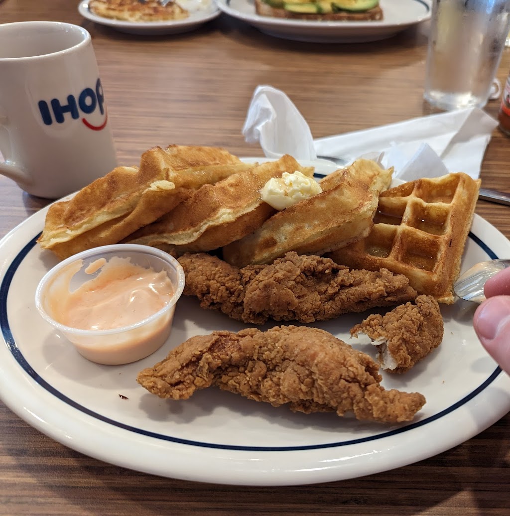 IHOP Belleville | 902 Wallbridge Loyalist Rd, Belleville, ON K8N 4Z5, Canada | Phone: (613) 969-4451