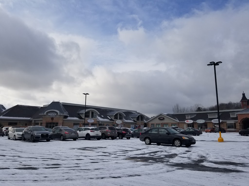 Restaurant SUBWAY | 75 Boulevard des Châteaux Local 203, Blainville, QC J7B 2A4, Canada | Phone: (450) 420-1357