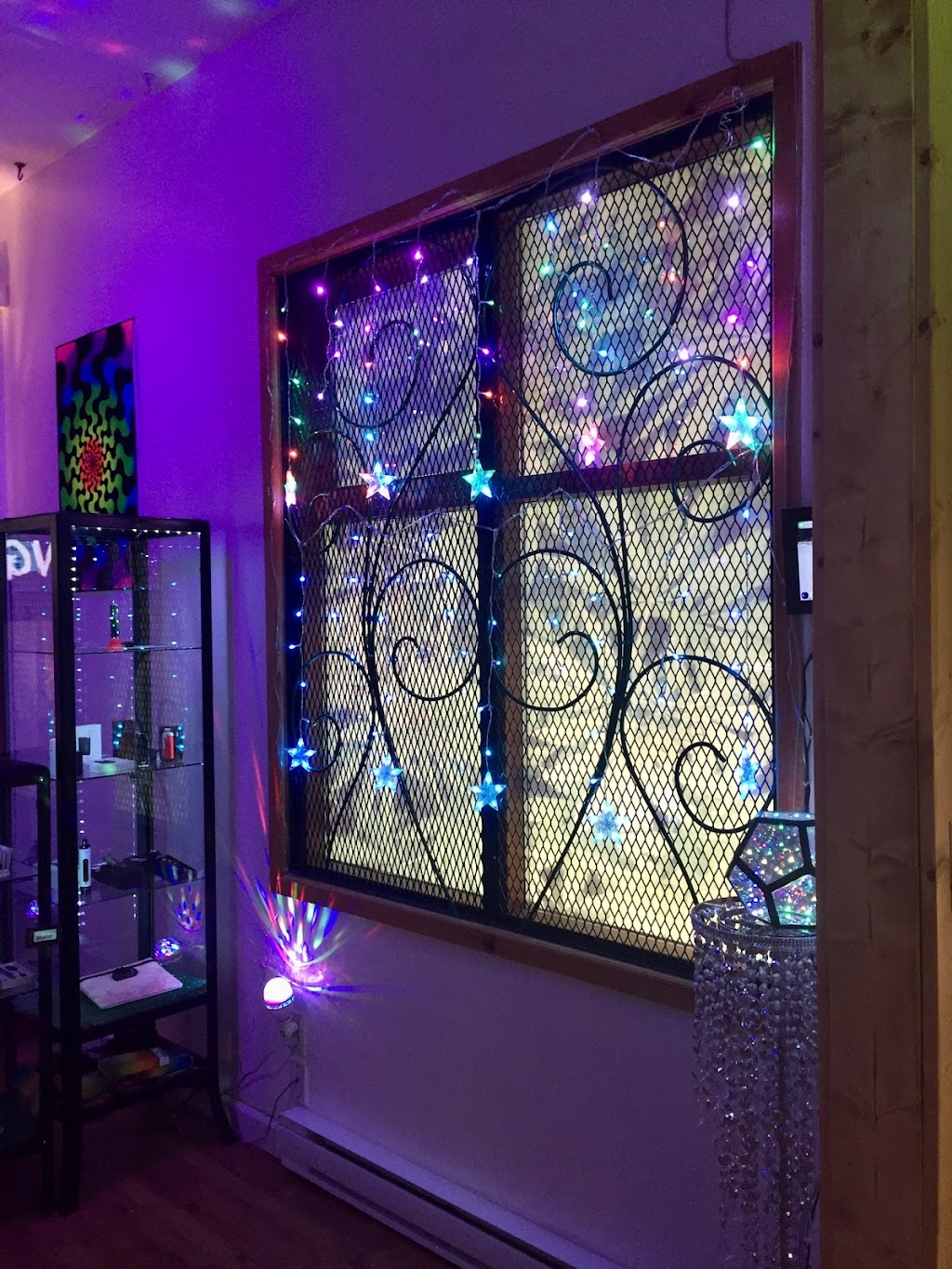 Infinity Cannabis Chill Out Joint Ltd | unit # 8 Roberts Creek Rd #1057, Roberts Creek, BC V0N 2W0, Canada | Phone: (604) 741-3339