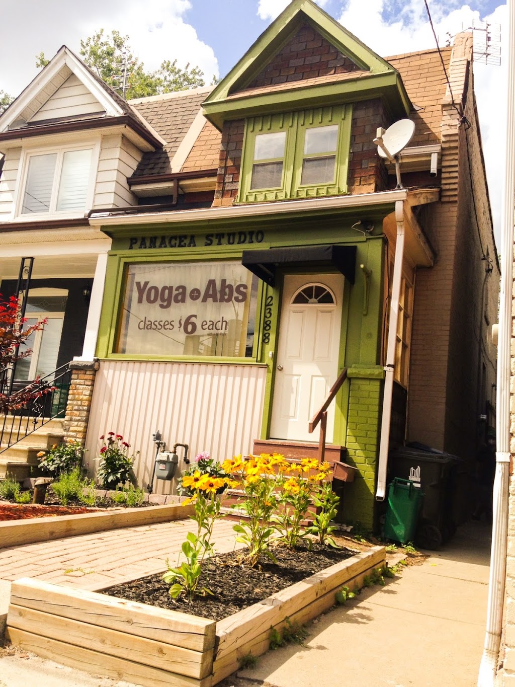 Studio 2388 | 2388 St Clair Ave W, Toronto, ON M6N 1L1, Canada | Phone: (647) 766-1384