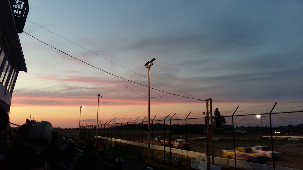 Humberstone Speedway | 1716 Main St E, Port Colborne, ON L3K 5V3, Canada | Phone: (905) 834-4002