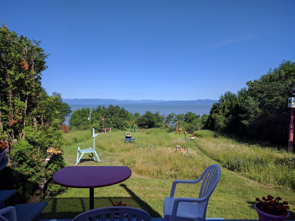Fol Galerie & Jardin Fou | 1186 Route de la Seigneurie, Saint-Roch-des-Aulnaies, QC G0R 4E0, Canada | Phone: (418) 354-2856