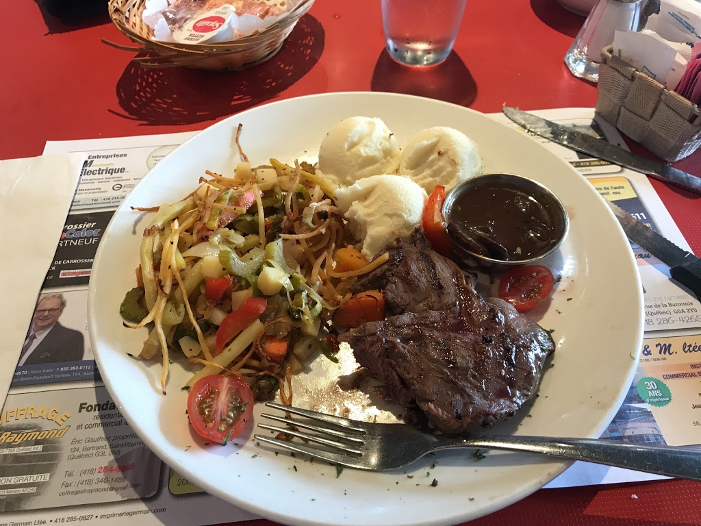 Restaurant St-Alfred | 326 2e Avenue, Portneuf, QC G0A 2Y0, Canada | Phone: (418) 913-0639