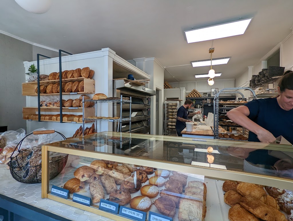 Bedard Bakery | 110 Gerrish St, Windsor, NS B0N 2T0, Canada | Phone: (902) 798-4112